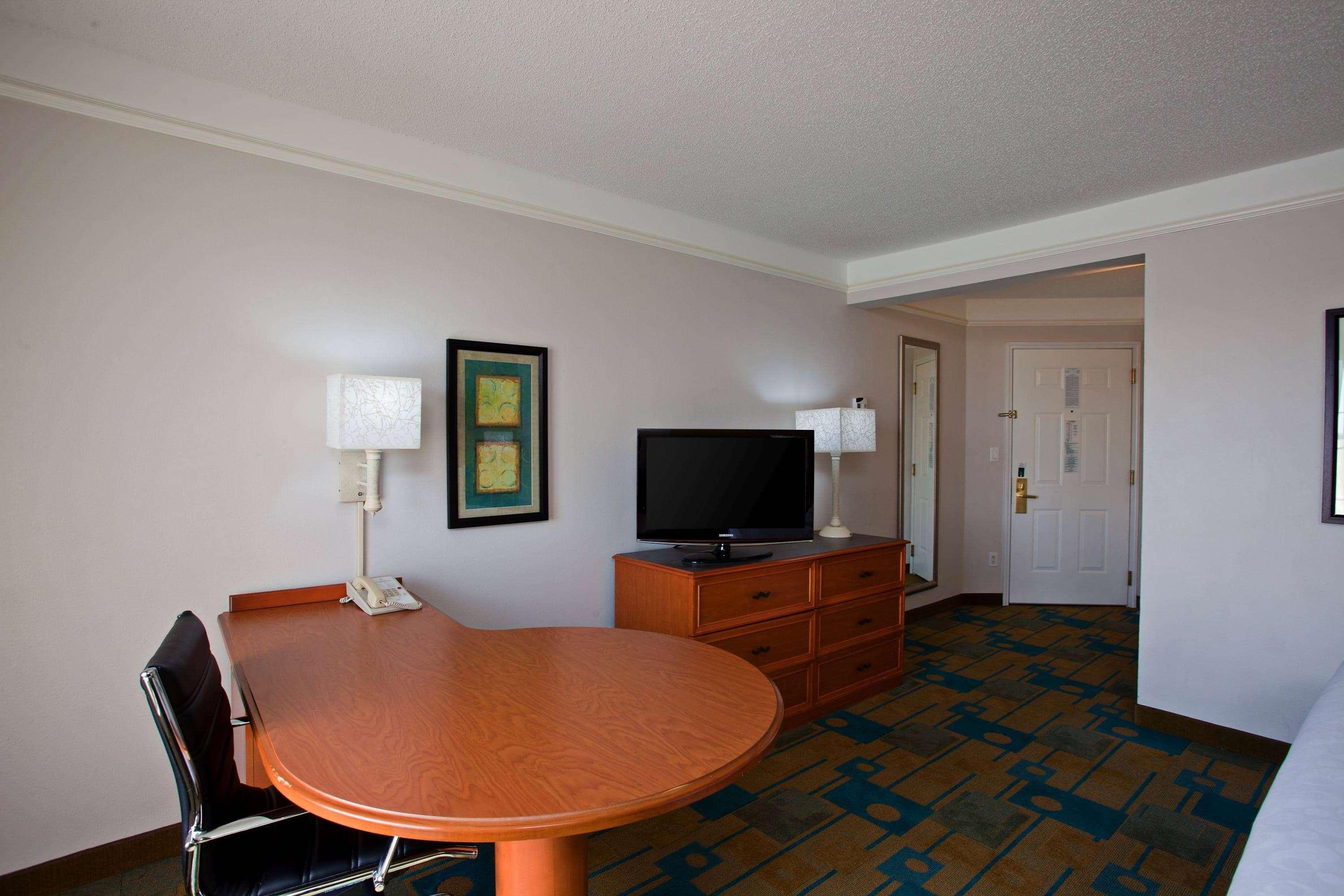 Hotel La Quinta By Wyndham Winston-Salem Exteriér fotografie